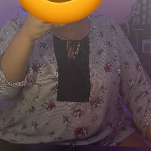 blacks and white rose flower blouse